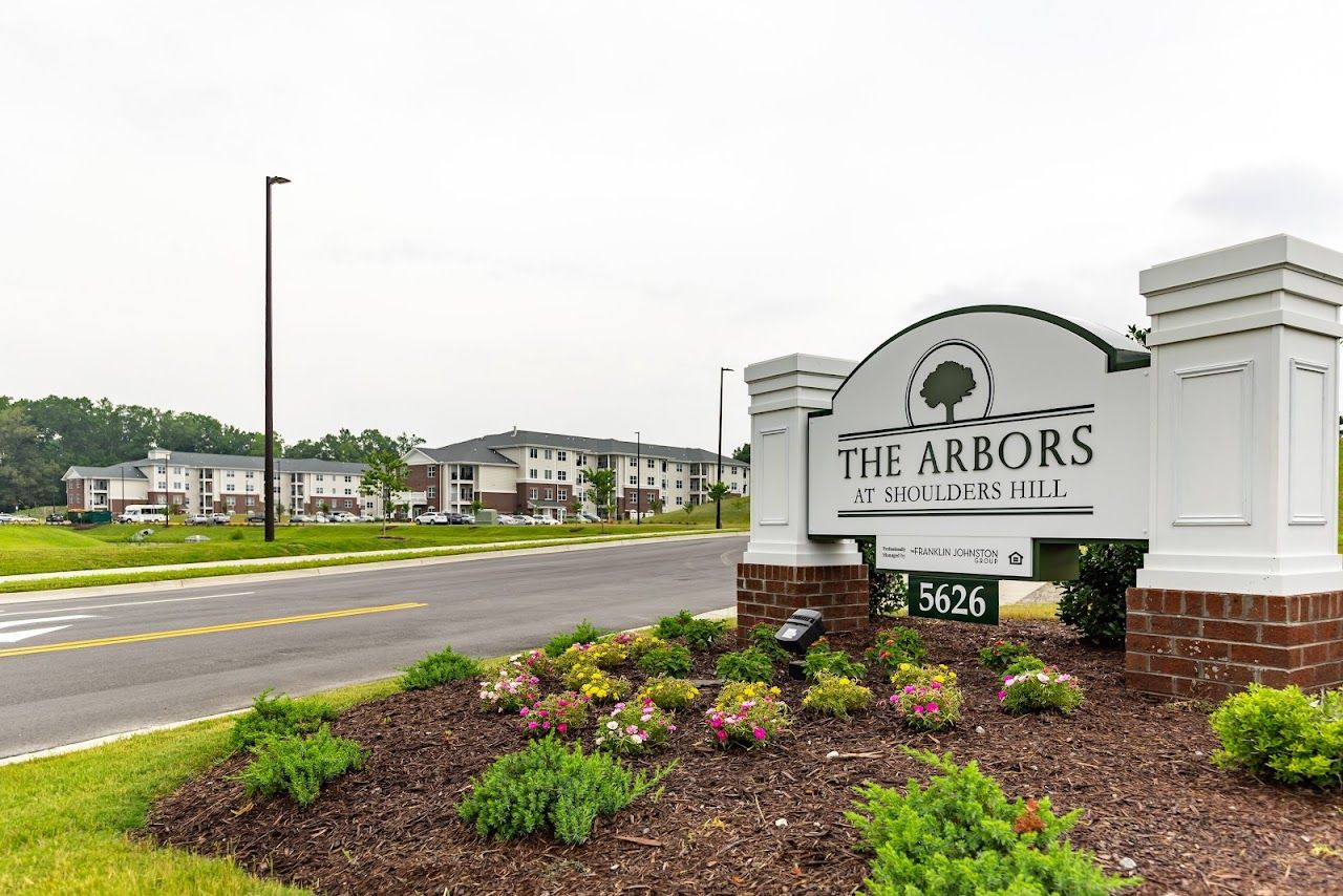 Arbors At Shoulders Hill