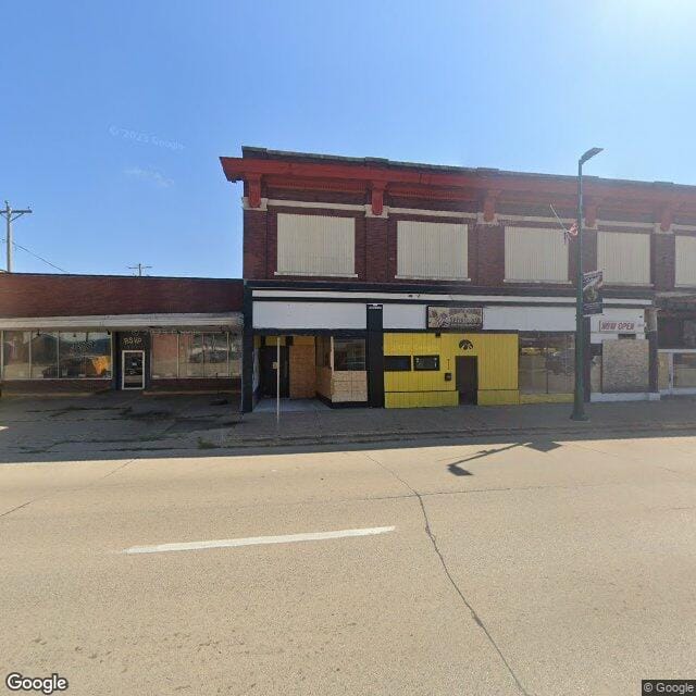 Armstrong Apts