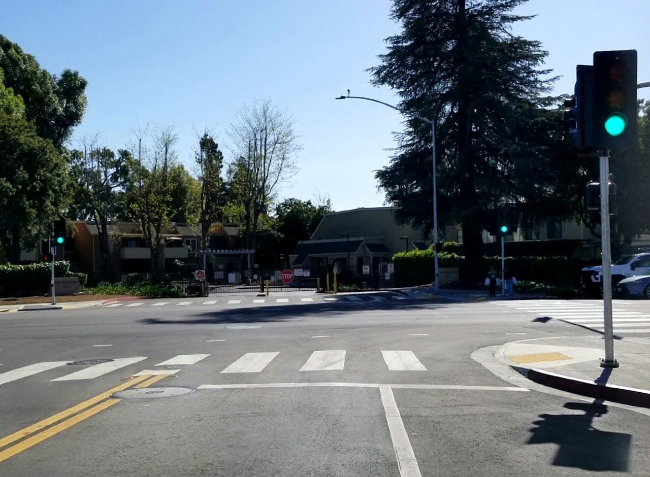 Ashland Village Apts