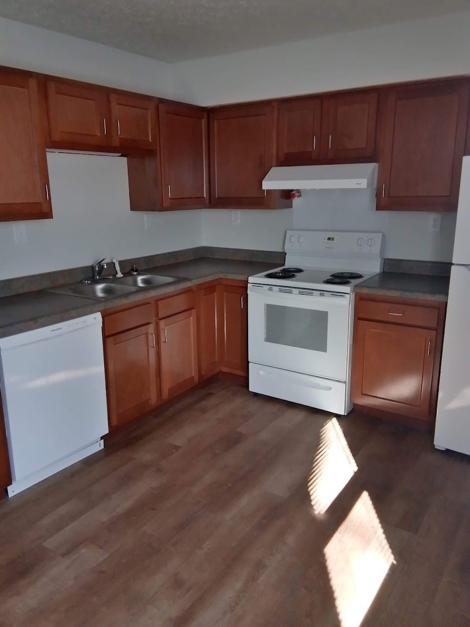 Ashley Manor Apartments