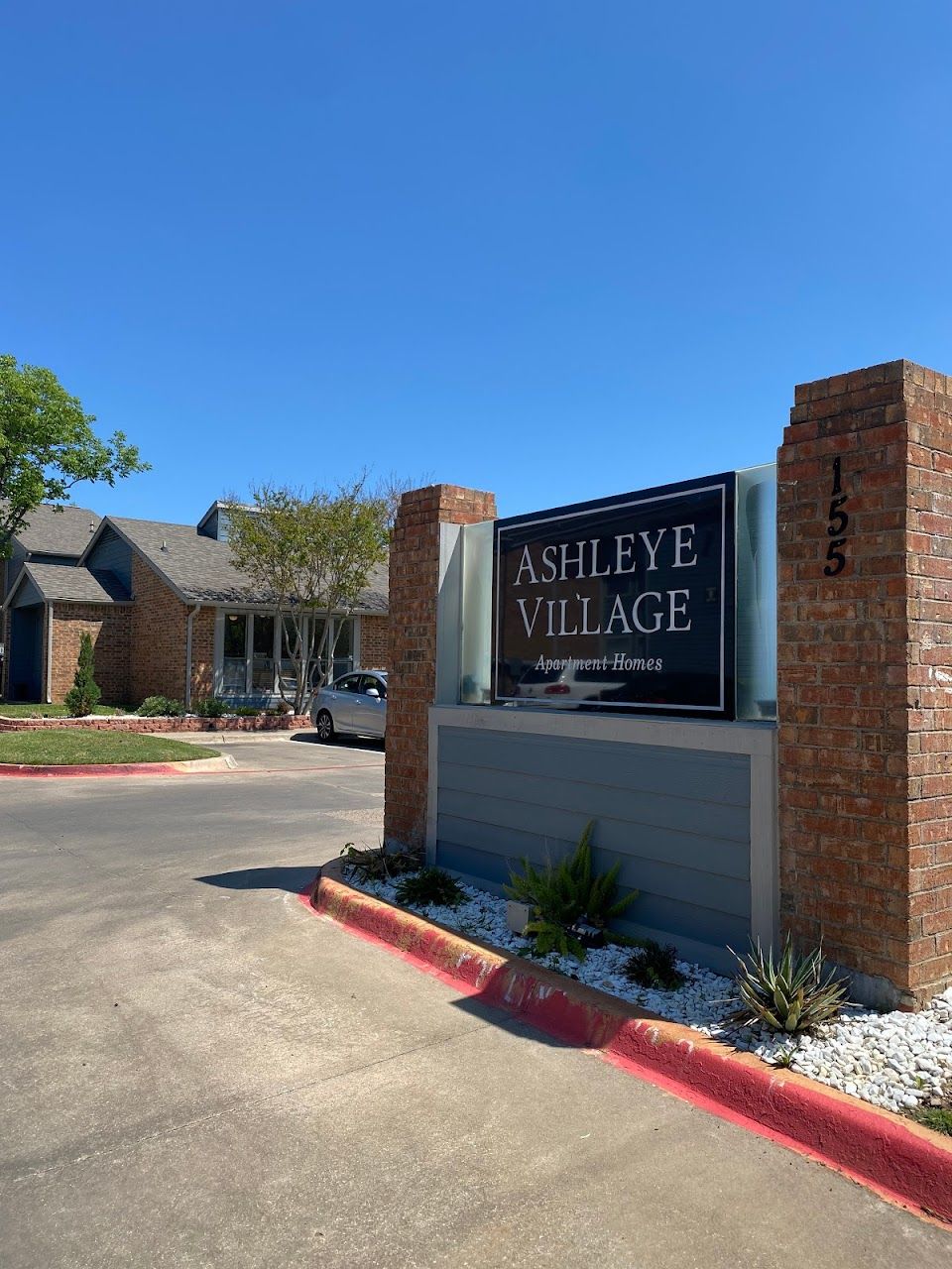 Ashleyer Village Apts