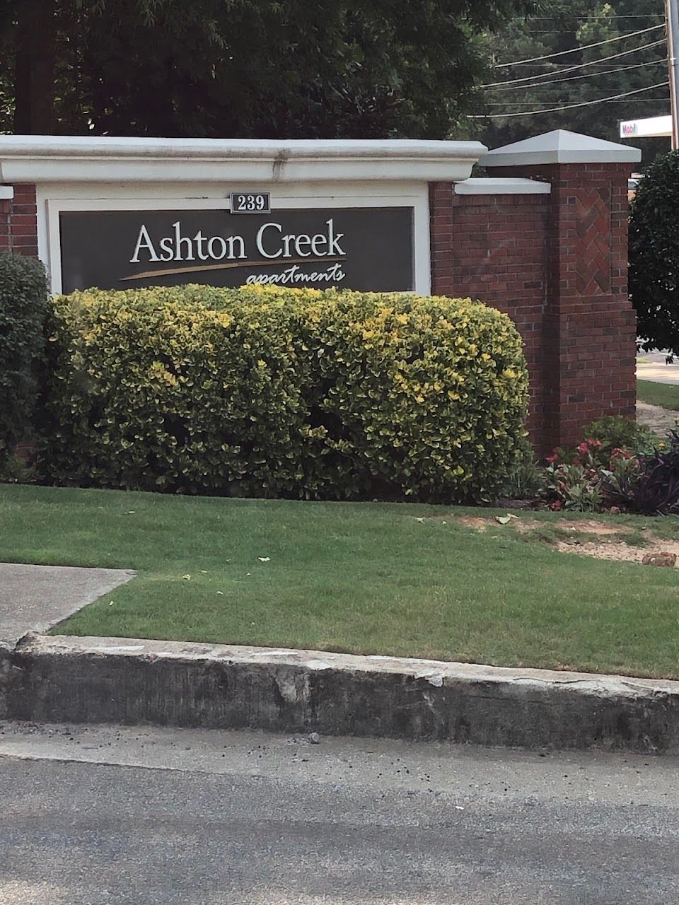 Ashton Creek Apartments