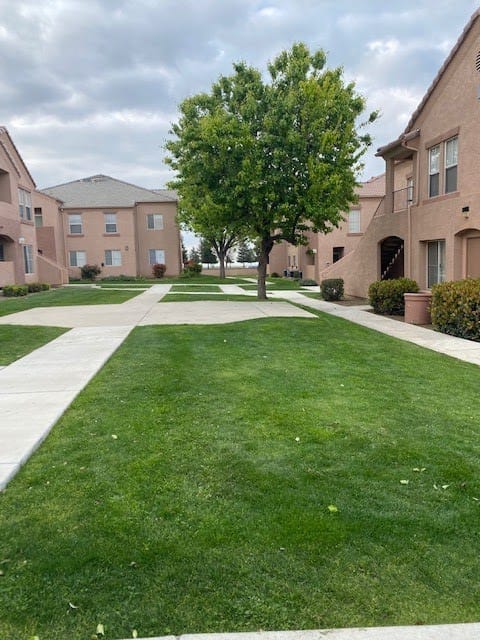 Auburn Heights Apartments