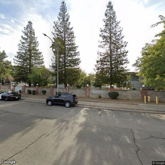 Auburn Square Senior Apts