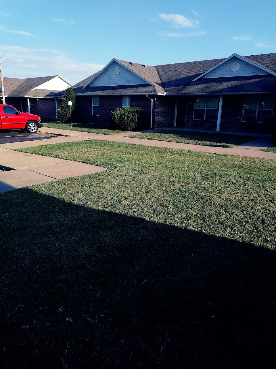 Aurora Family Apts