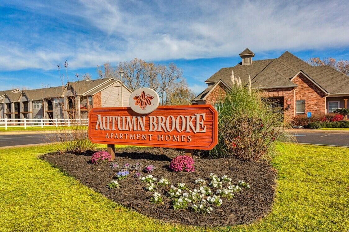 Autumn Brooke Apts