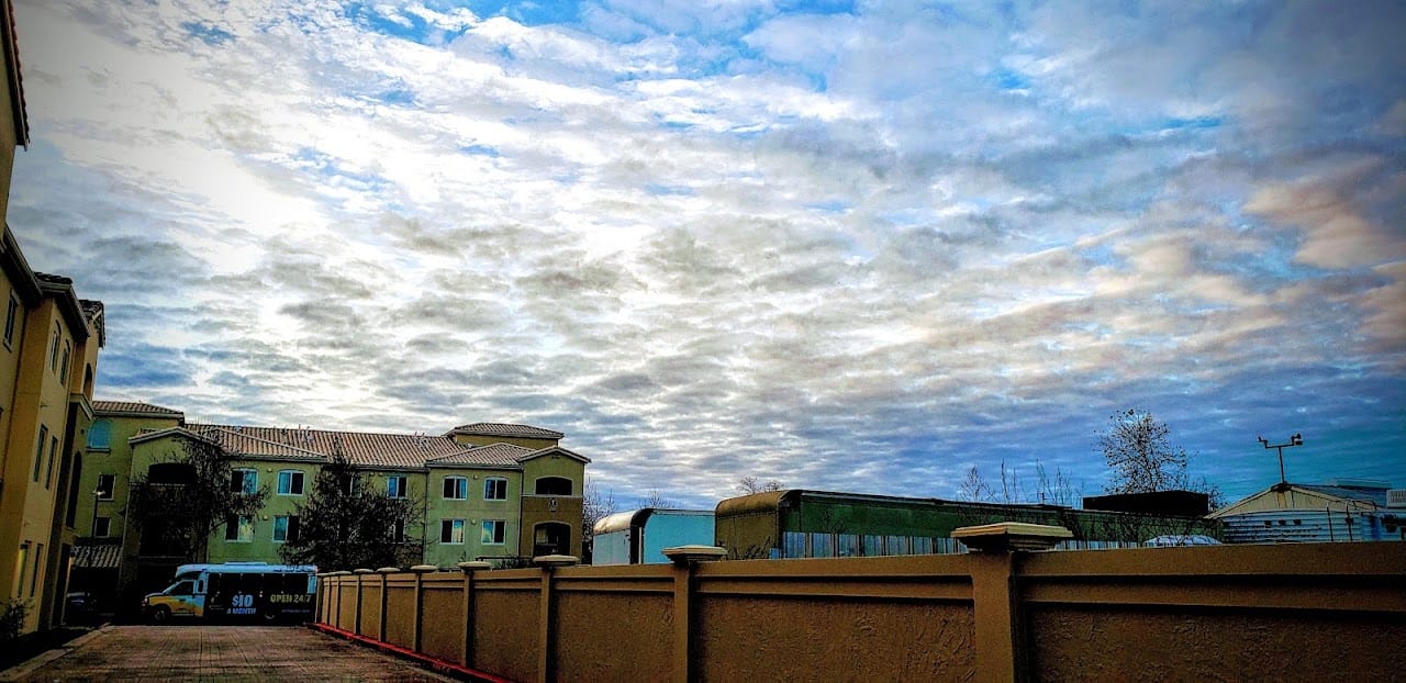 Avena Bella Apts