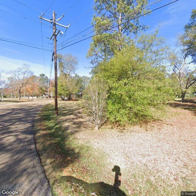 Azalea Apts