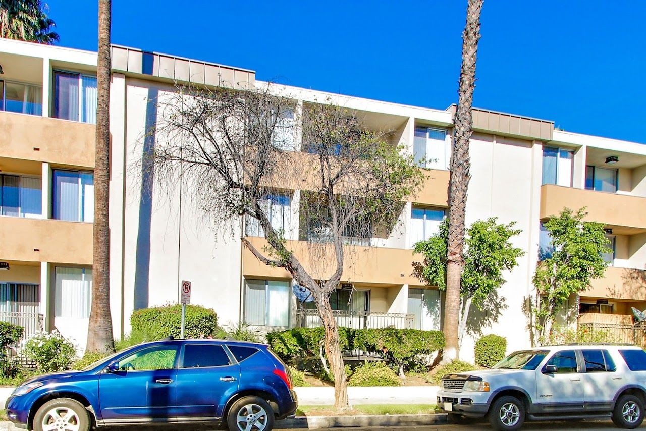 Balboa Place Apts