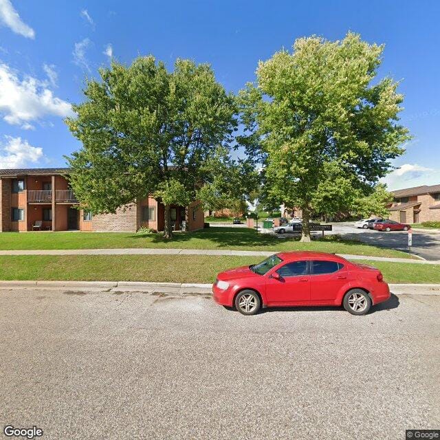 Baraboo Court Apts
