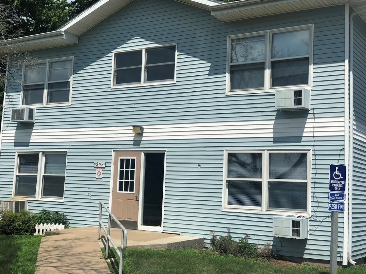 Bardolph Apts