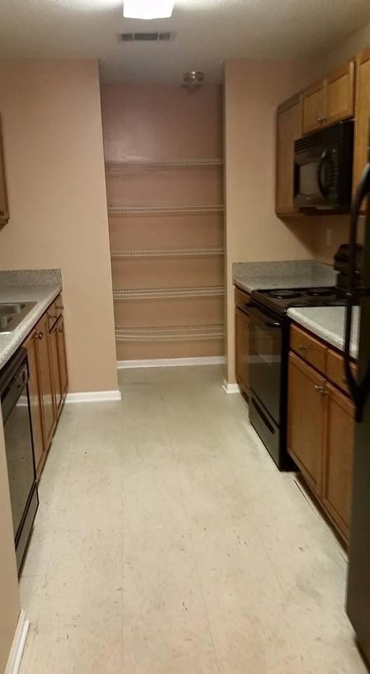 Bartlett Bayou Apts