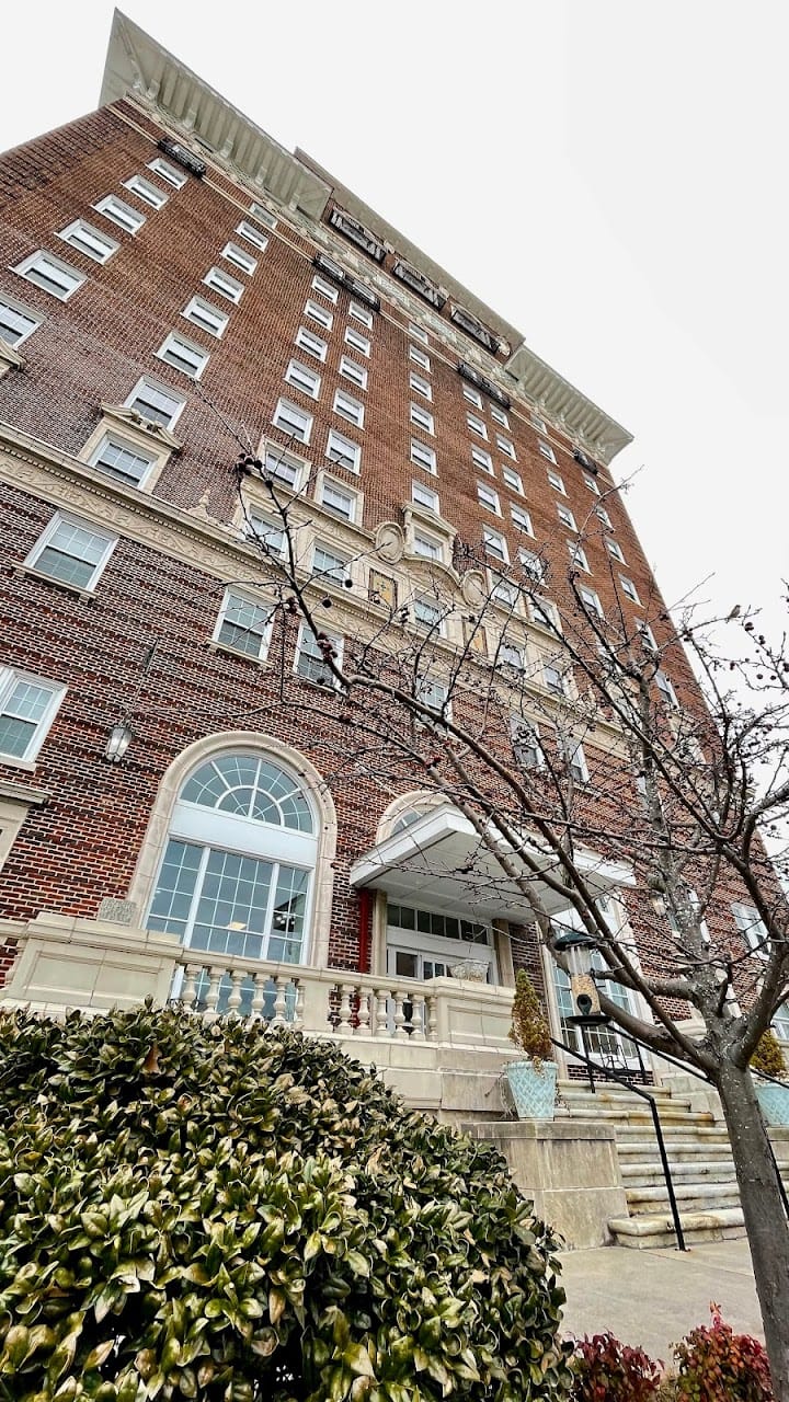 Battery Park Apts