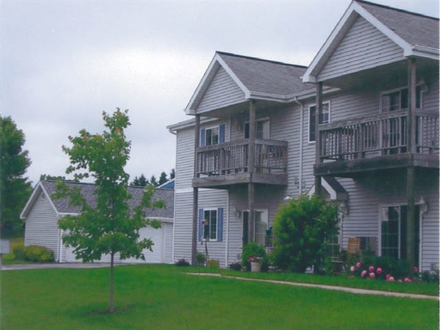 Bay View Apts