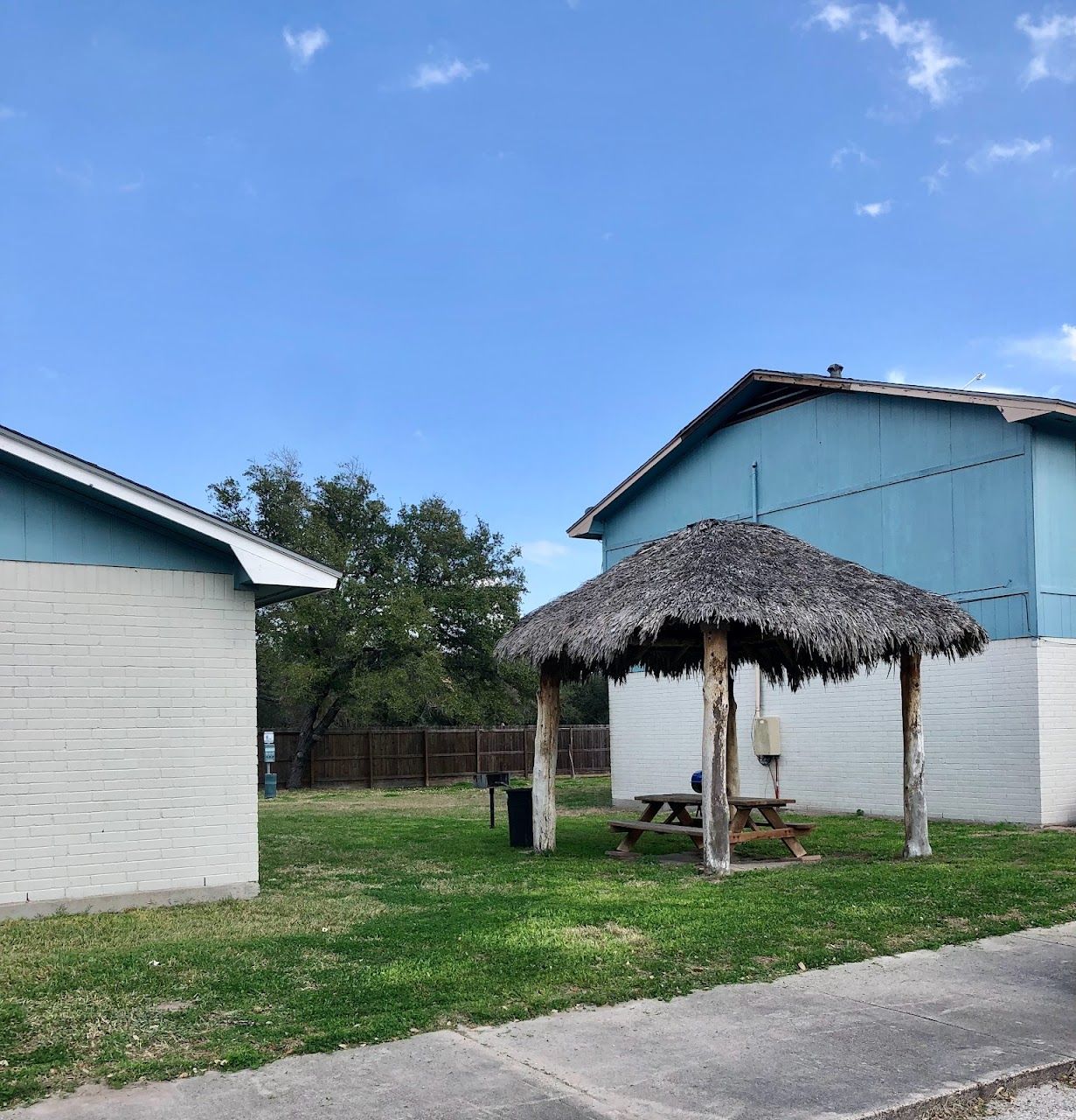 Baytree Apts