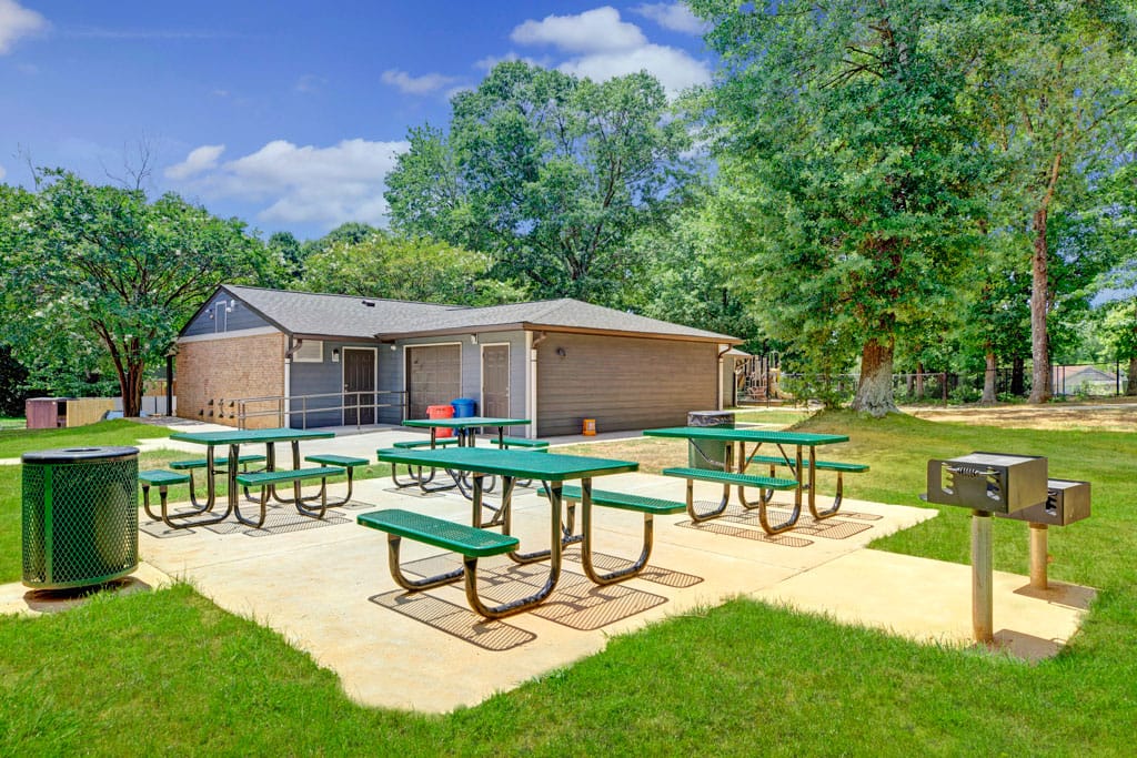 Belle Meade Apartments