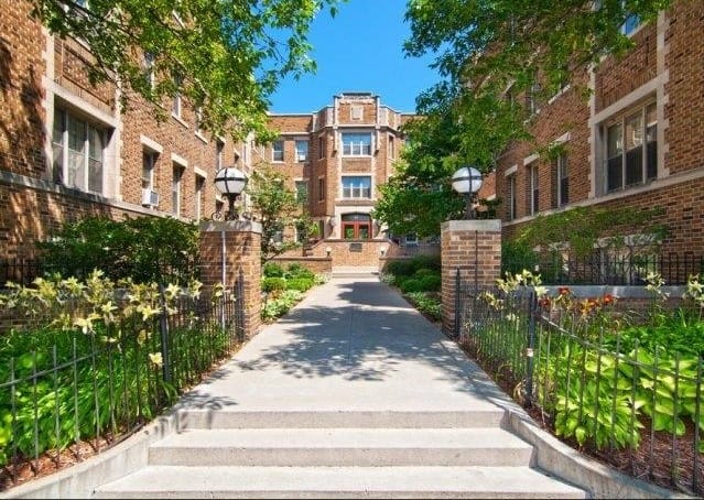 Belmont Apartments