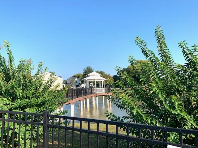 Bentonville Commons