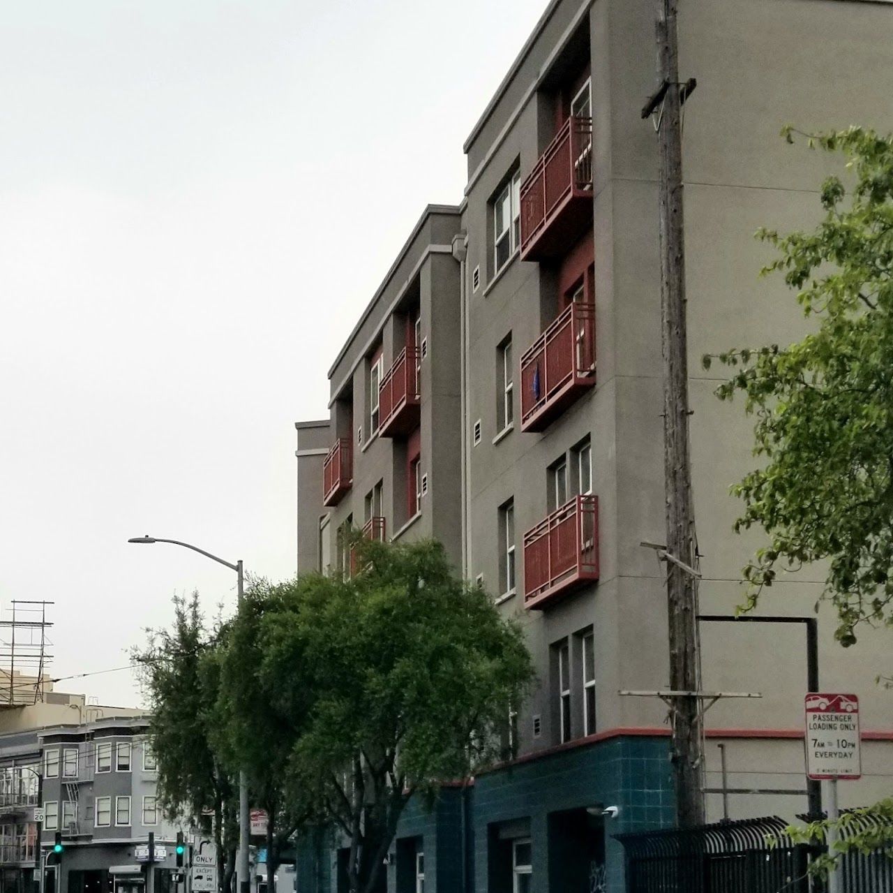 Bernal Gateway Apts