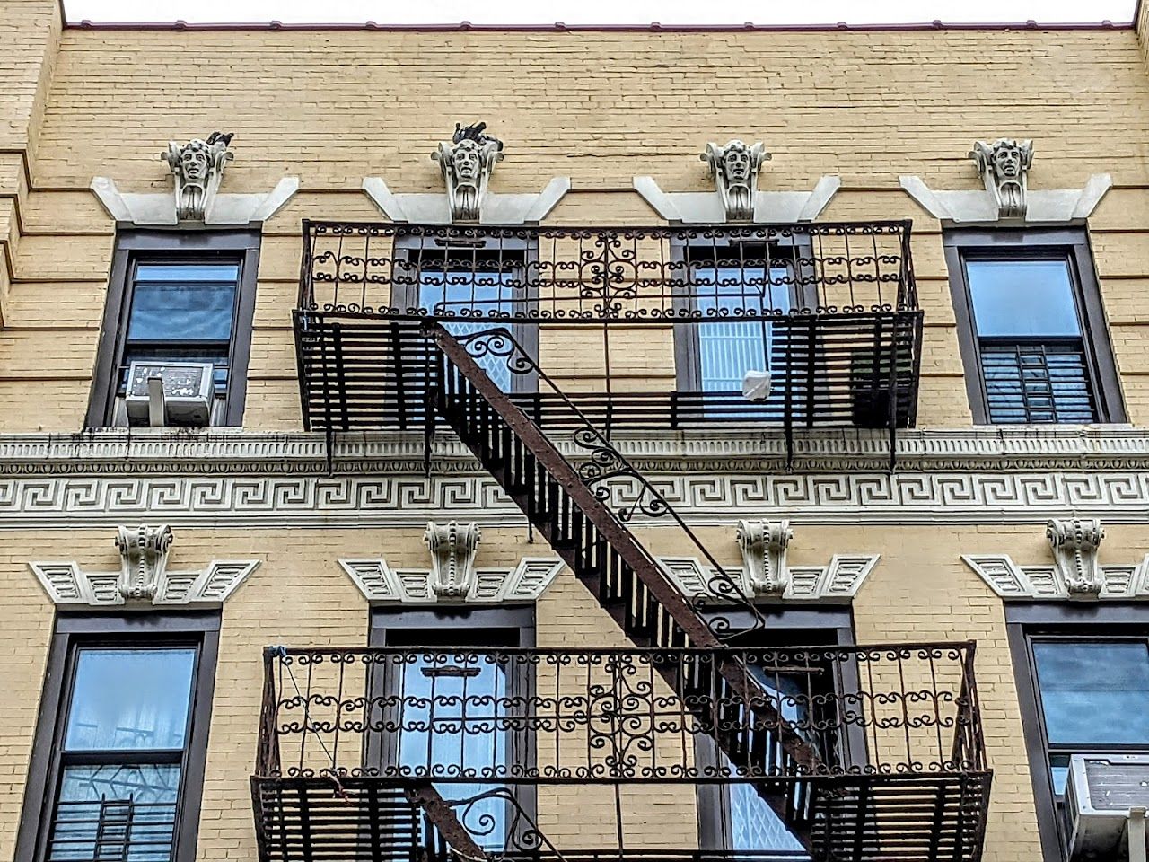 Betances Senior Residence (Betances V)