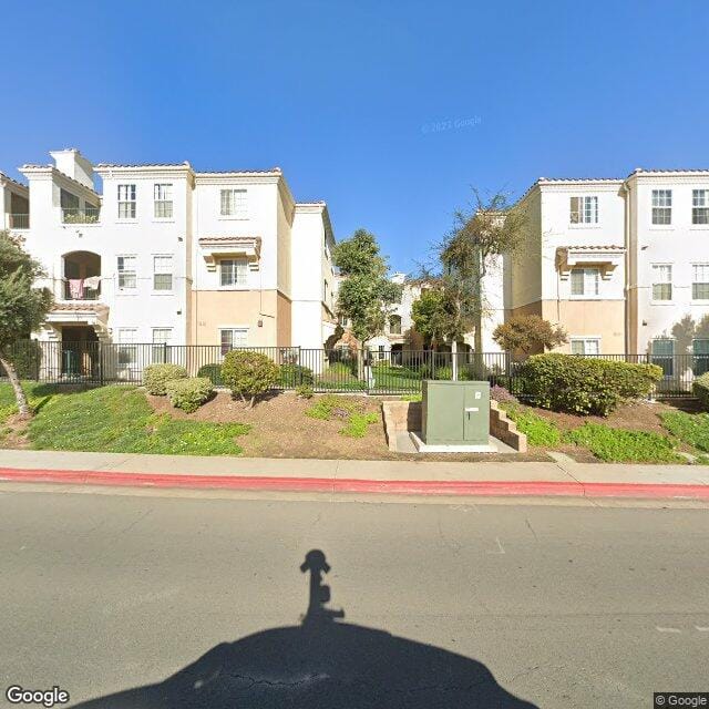 Beyer Courtyard Apts