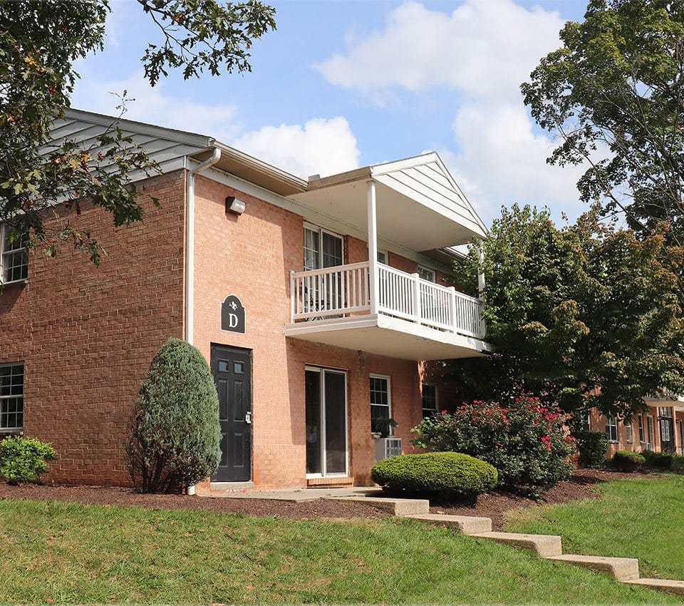 Bloomfield Apts
