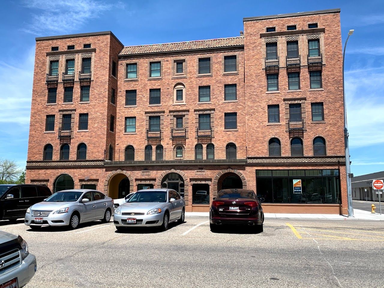 Bonneville Apartments