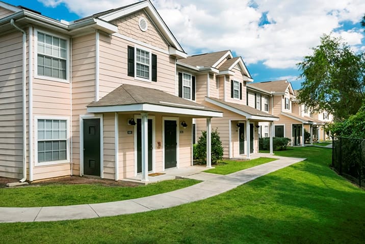 Bradley Pointe Apartments