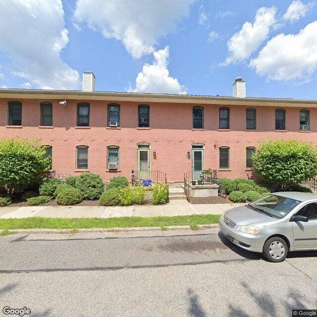 Brick Row Apts