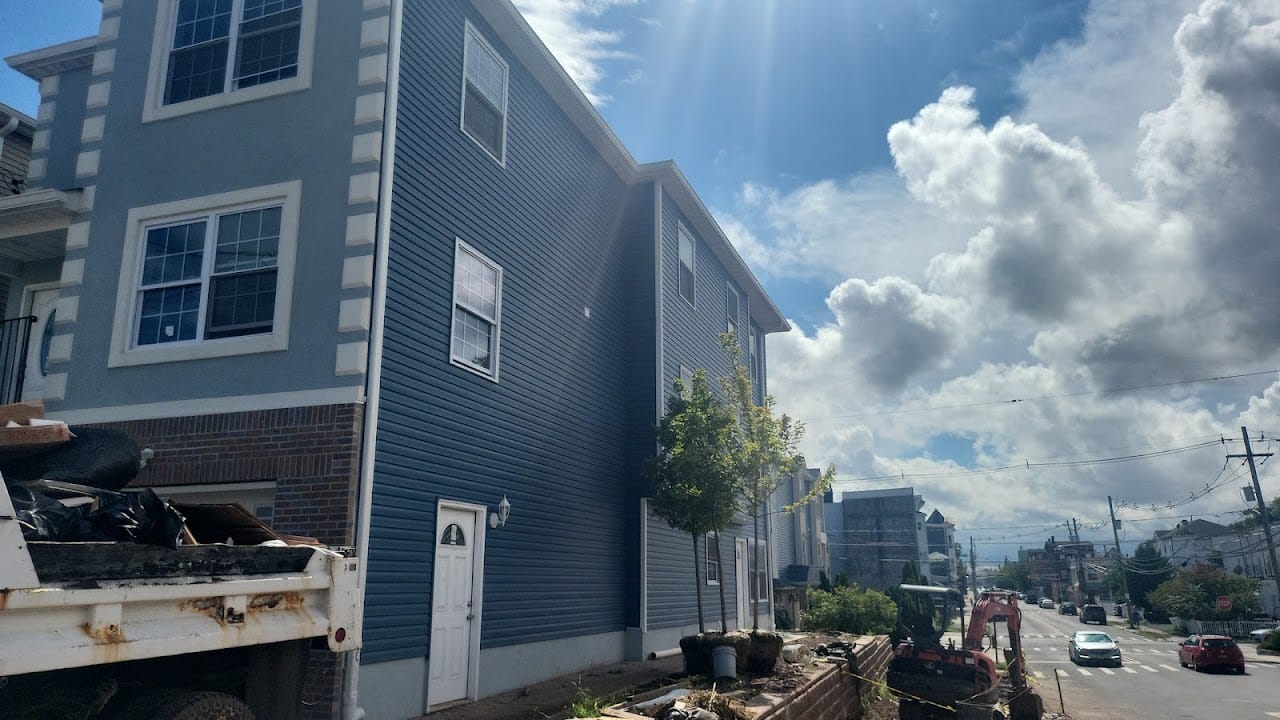 Broadway Apartments