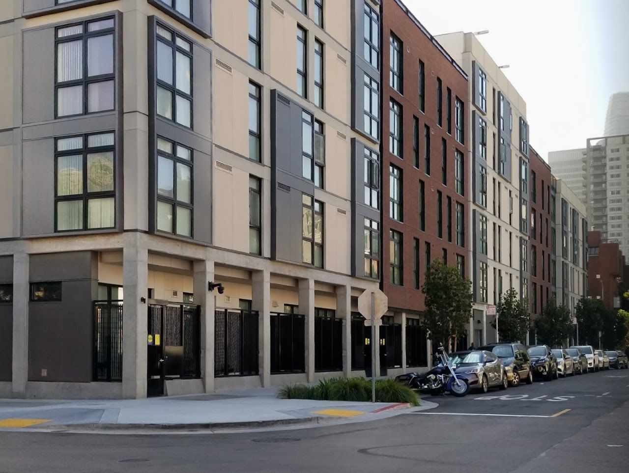 Broadway Sansome Apartments