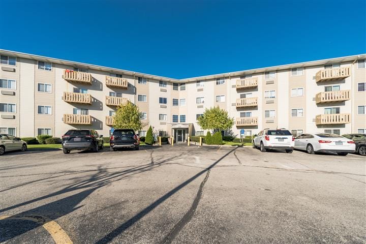 Buckingham Place Apts