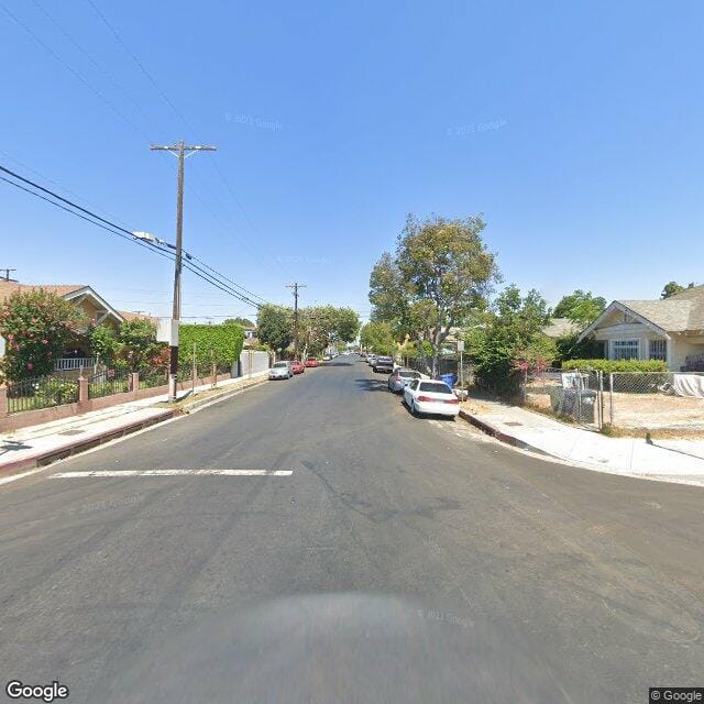 Budlong Avenue Apts