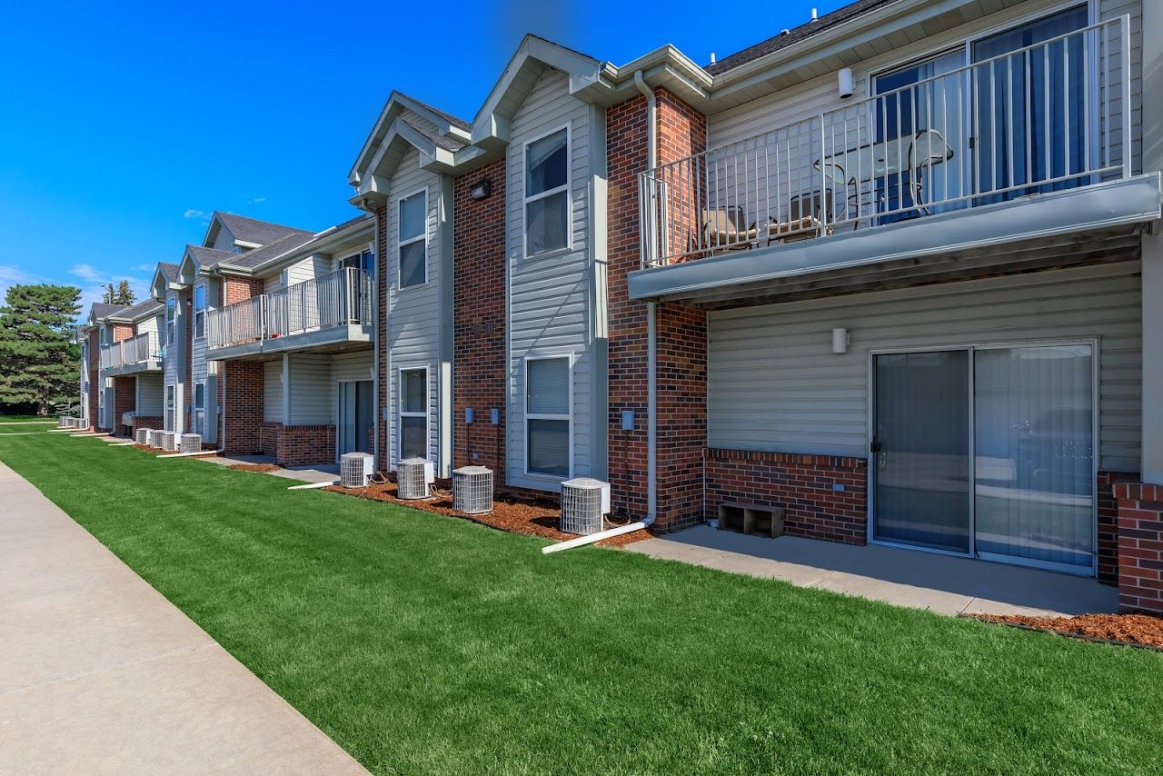 Burlington Place Apartments