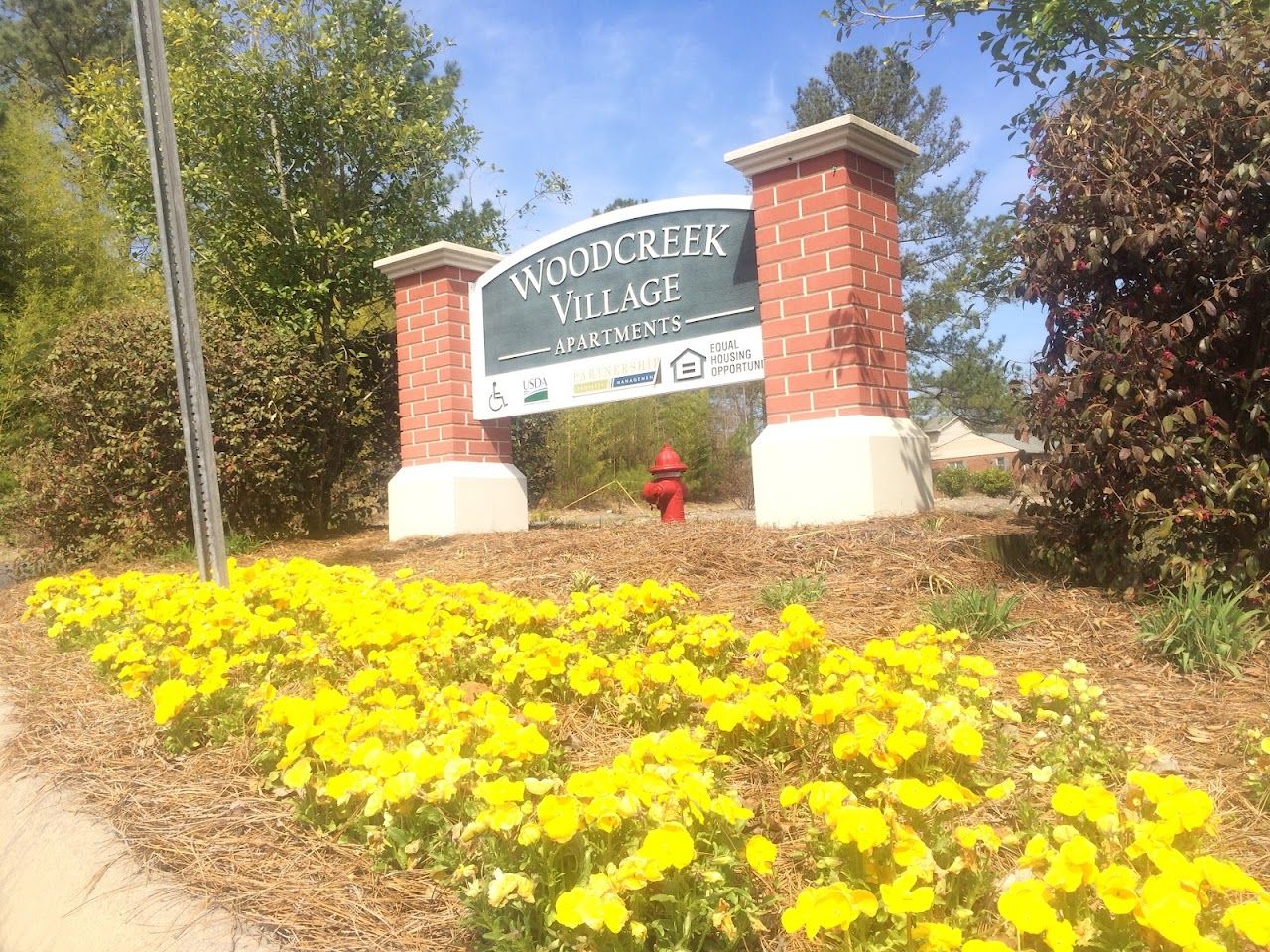 Burnside Village Apts
