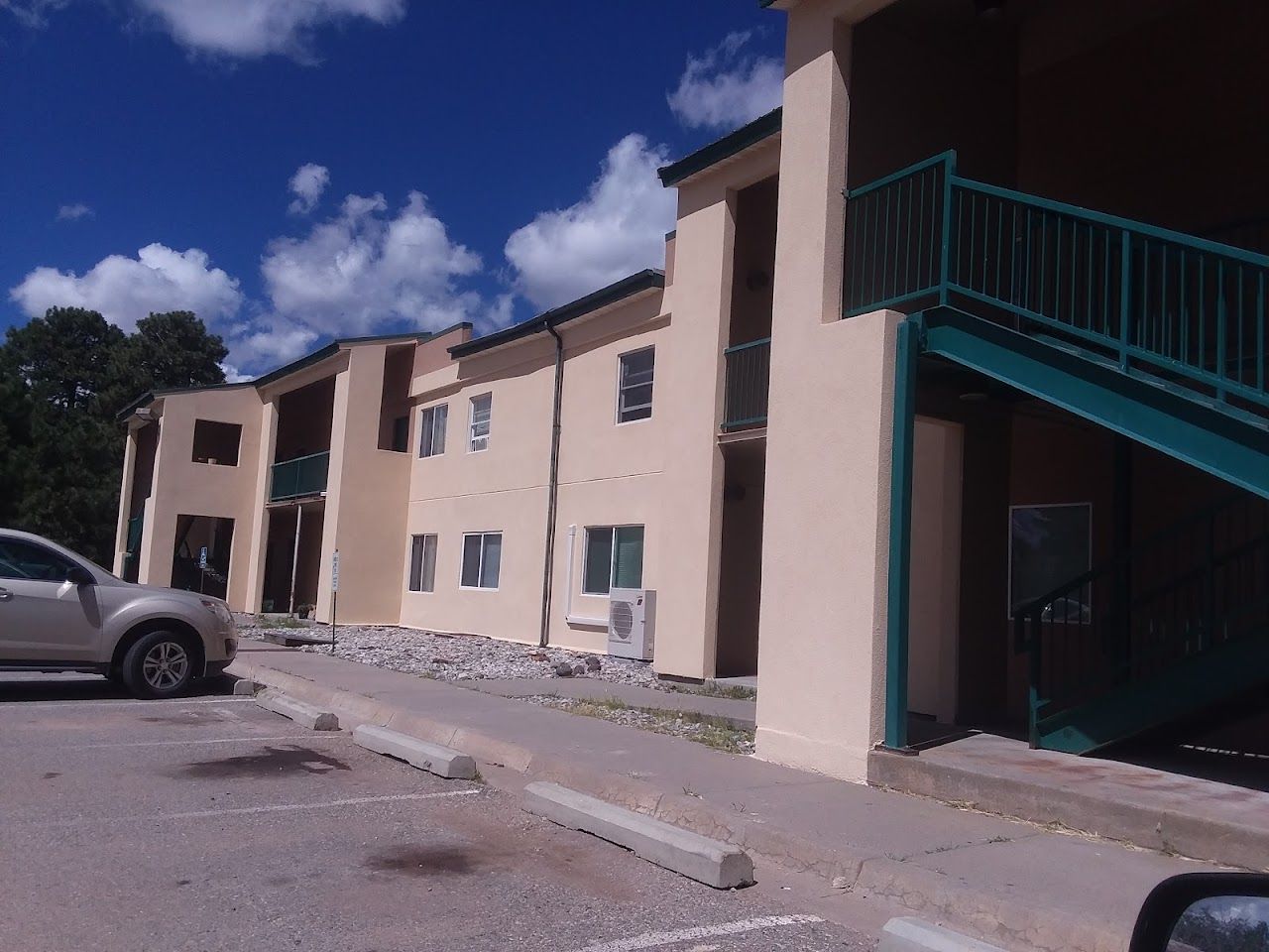 Caballo Peak Apts