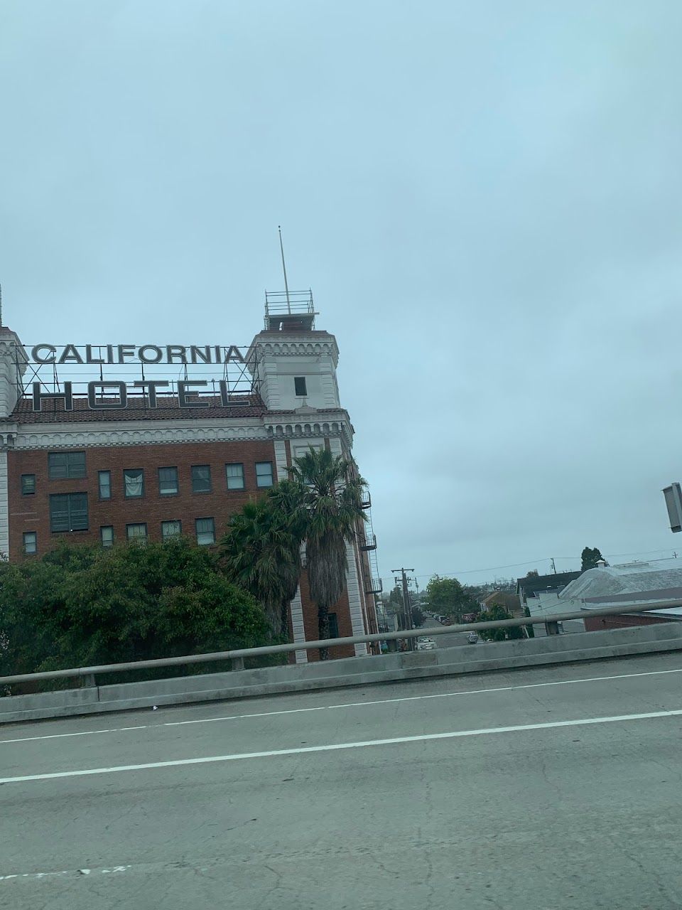 California Hotel (Oakland)