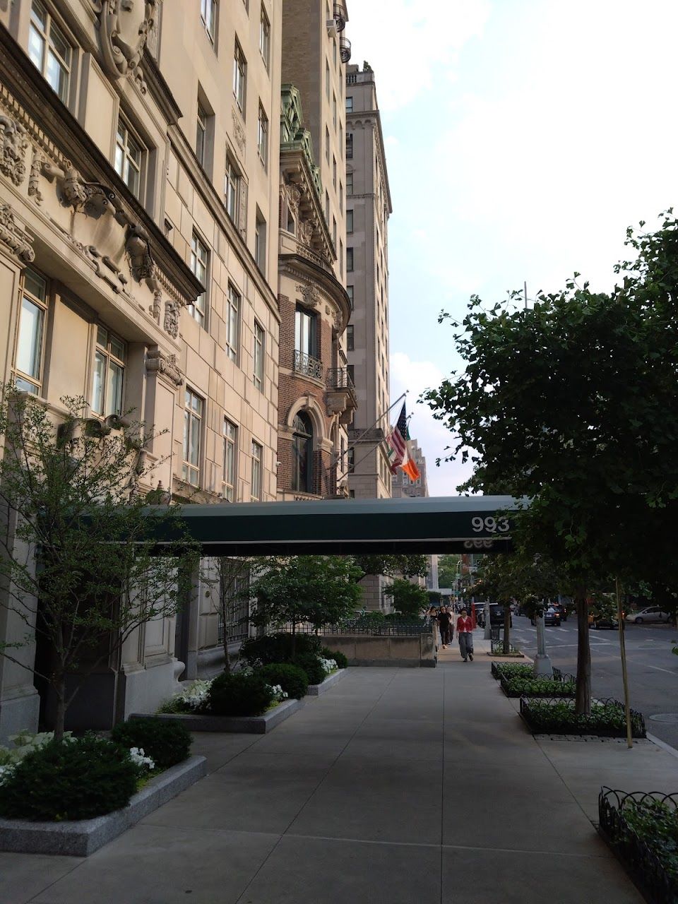 Calvert Apts