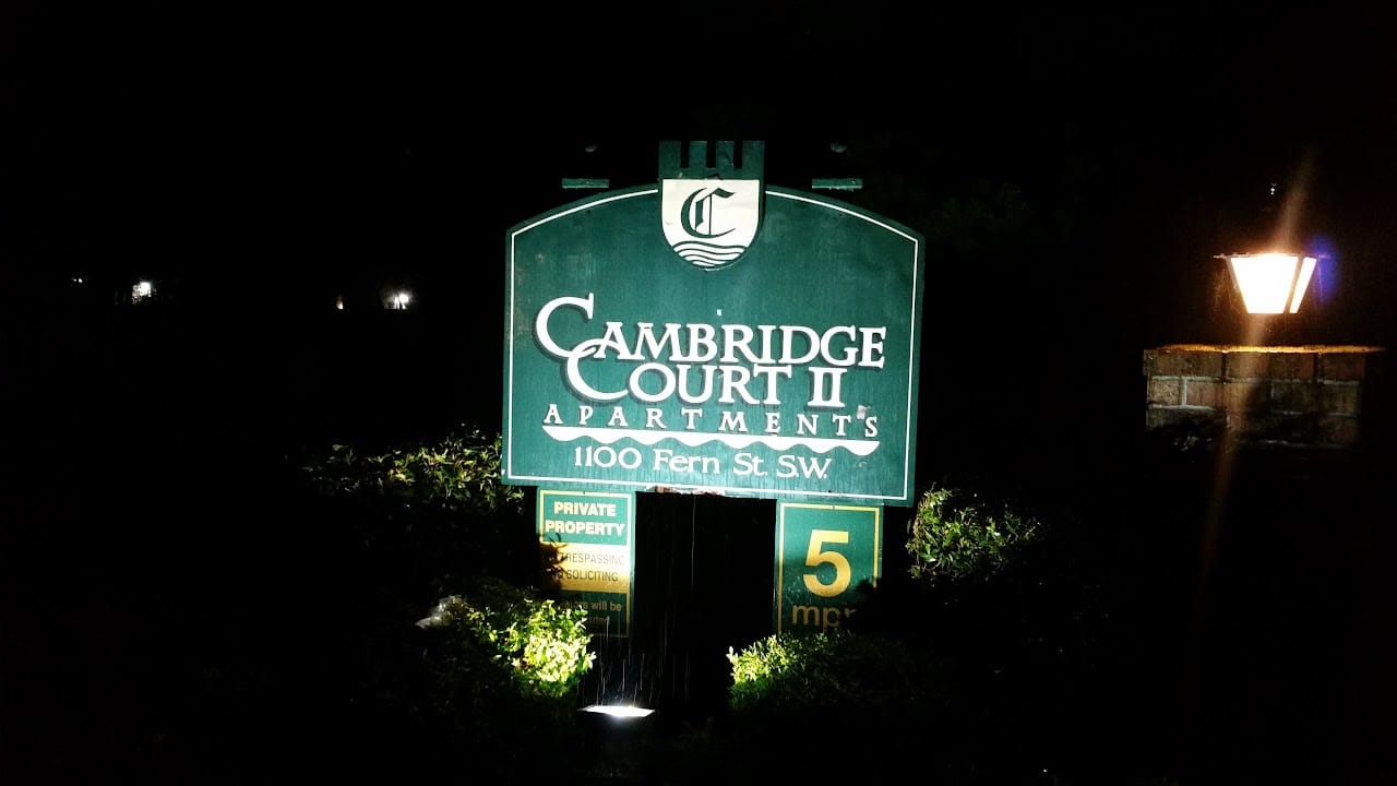 Cambridge Court Apts