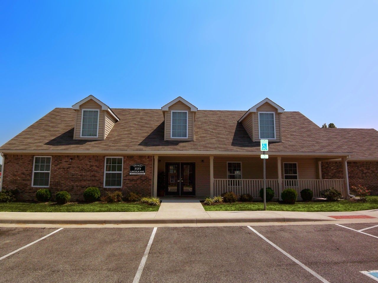 Canterbury House Apts I (Newburgh)