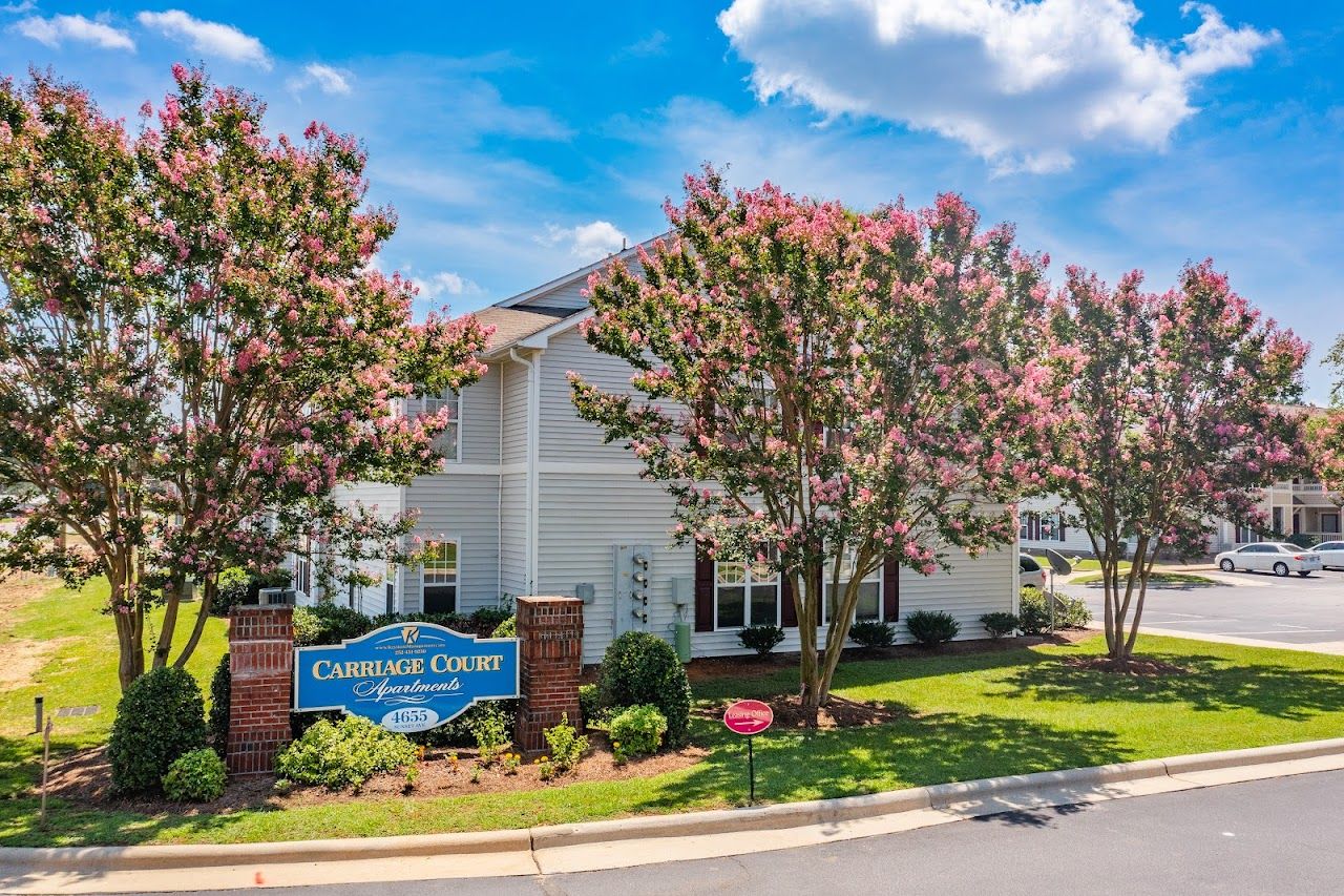 Carriage Court Apts
