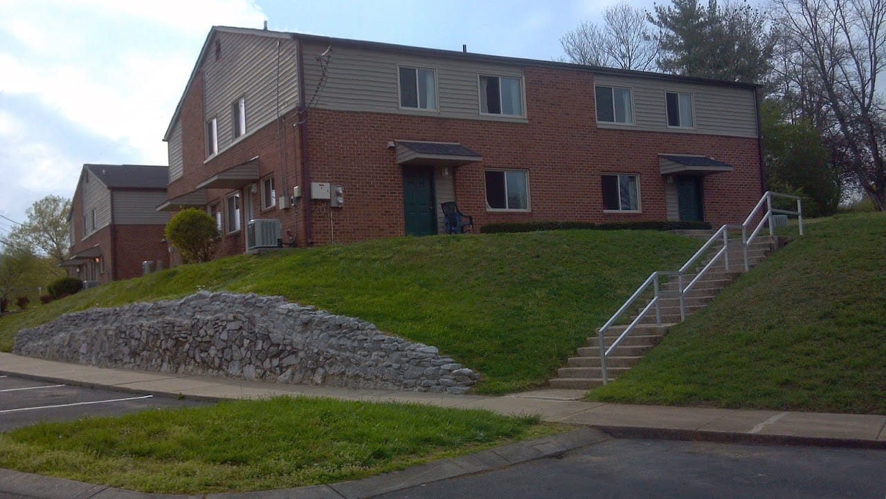 Carter Court Apartments