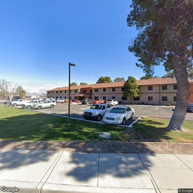 Casa De Flores Senior Apts