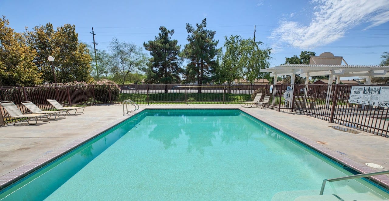 Casa Del Sol Apts