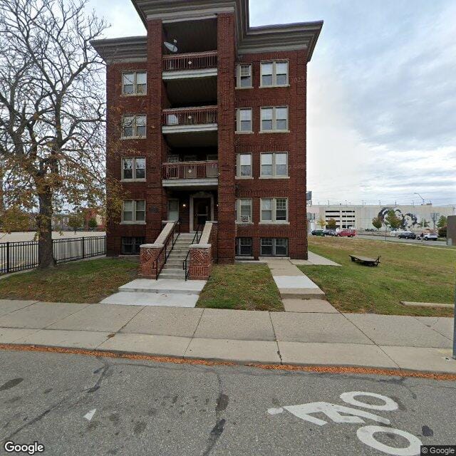 Cass Apartments