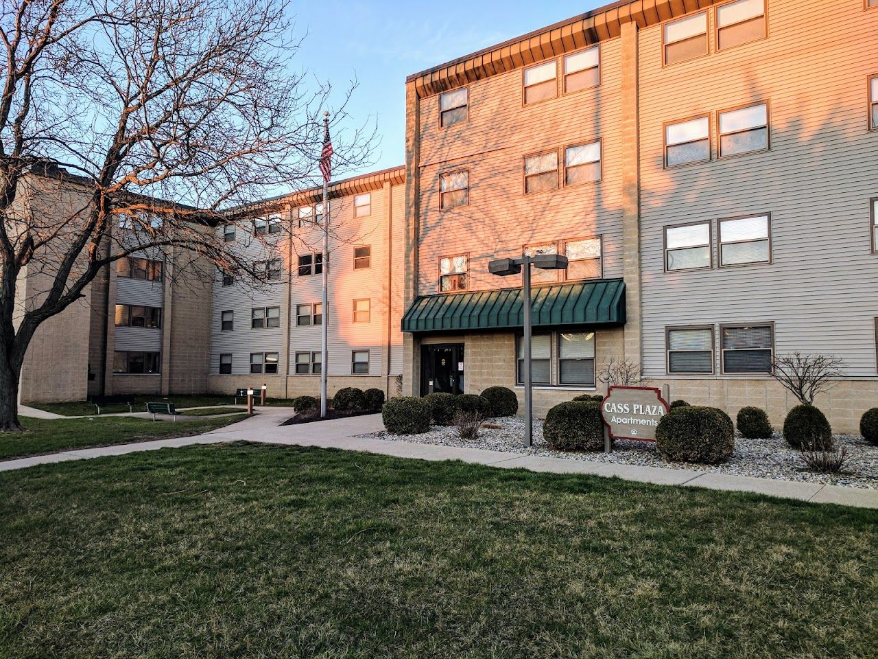 Cass Plaza Apartments