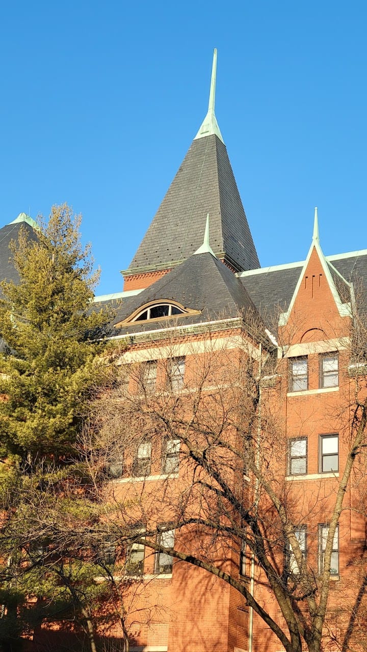 Castle Park Apts