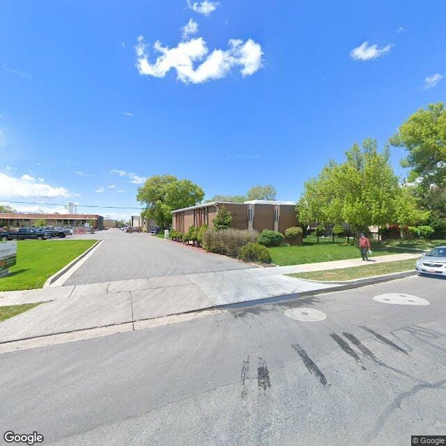 Cedar Crest Apts.