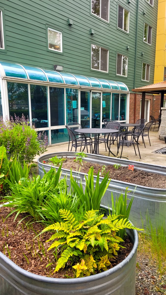 Cedar River Court Apts