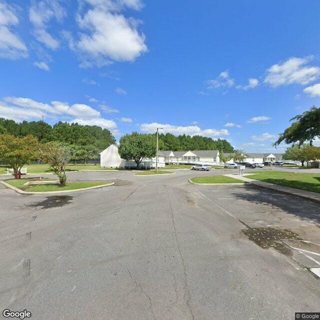 Cedar Village Apts